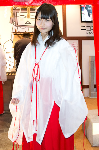 JBO竞博|李嘉诚旗下企业上海捂地 3项目收益增117亿(图1) JBO竞博